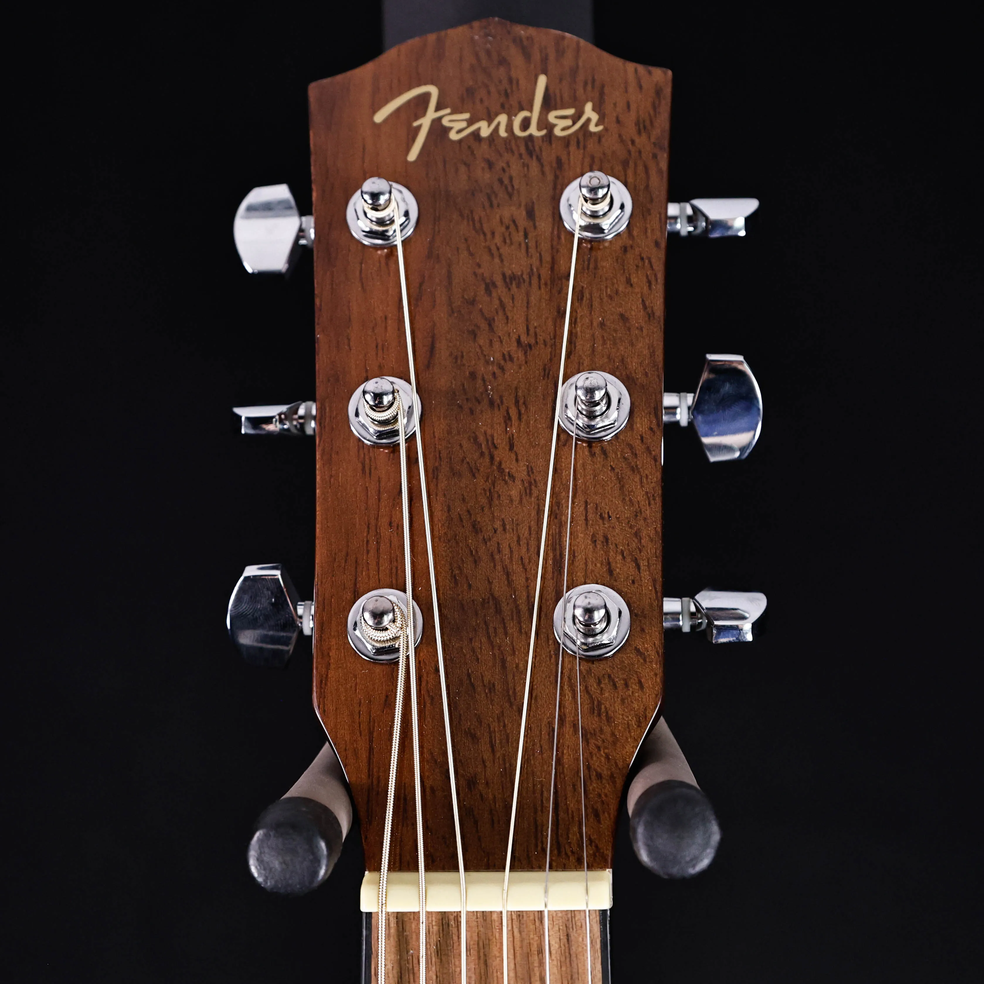 Fender CD-60SCE Dreadnought, Walnut Fb, Natural 4lbs 3.5oz