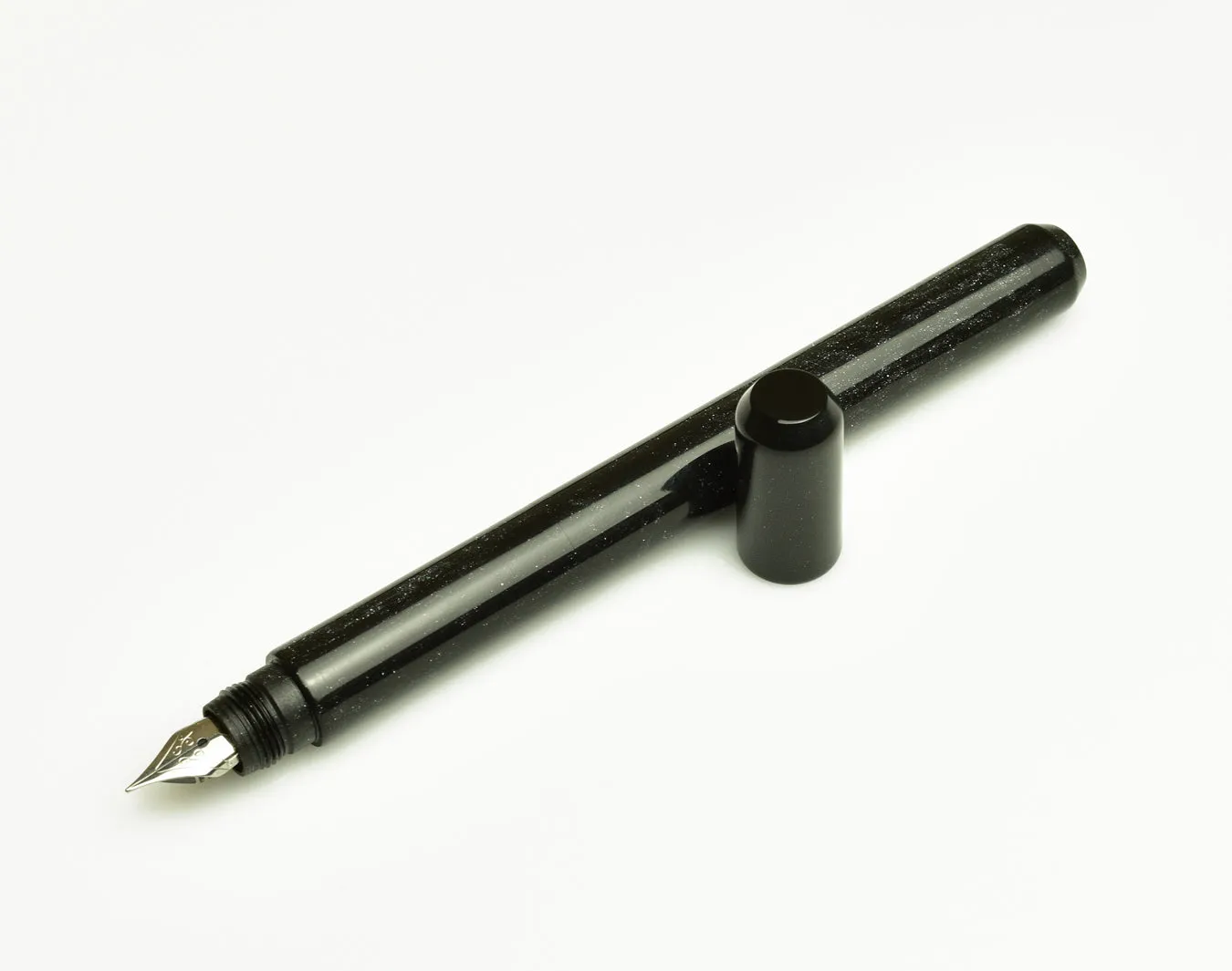 Model 25 Eclipse Fountain Pen - Black Diamond SE